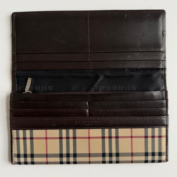 Burberry Wallet - Picture 3 of 12